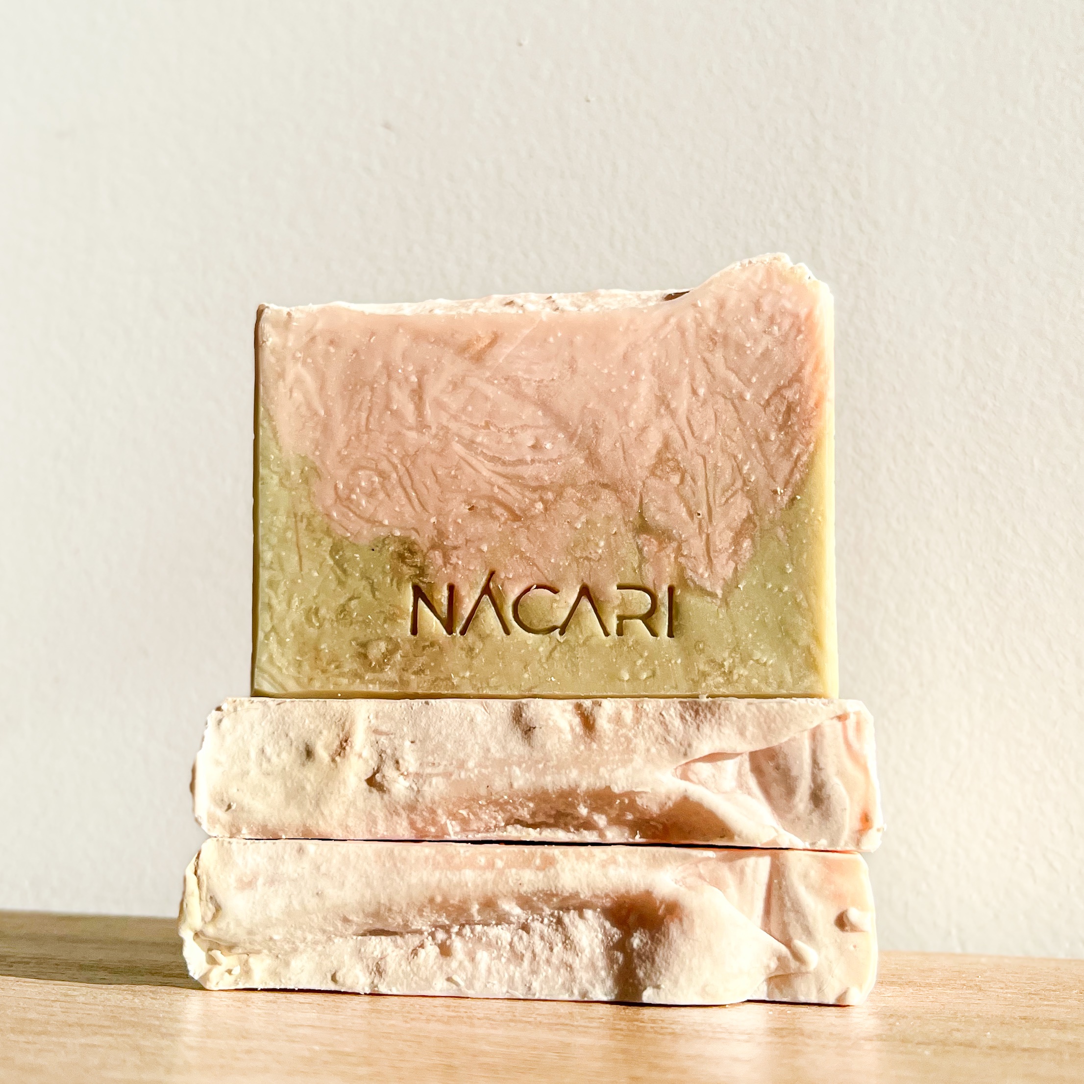 Flor de algodón: jabón sólido facial de rosa mosqueta y aceite de oliva virgen extra